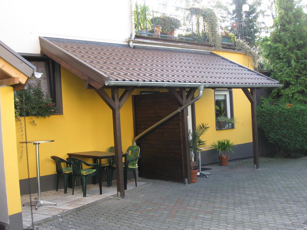 Apartment Airport Кельн Номер фото